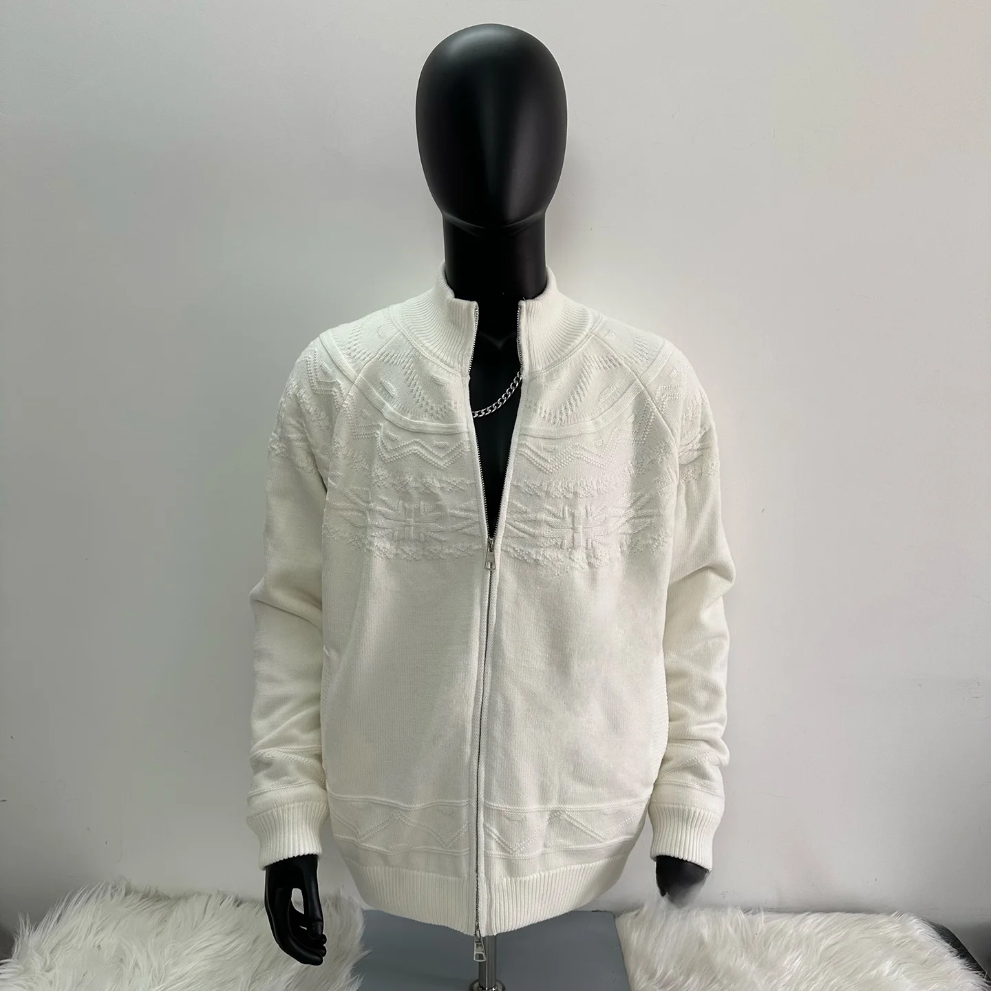 Мужская теплая вязаная куртка из плотного флиса с воротником-стойкой, осенне-зимняя, с подкладкой из овечьей шерсти, в стиле деконструктивизма, для повседневной носки
Мужская теплая вязаная куртка из плотного флиса с воротником-стойкой, осенне-зимняя, с подкладкой из овечьей шерсти, в стиле деконструктивизма, для повседневной носки