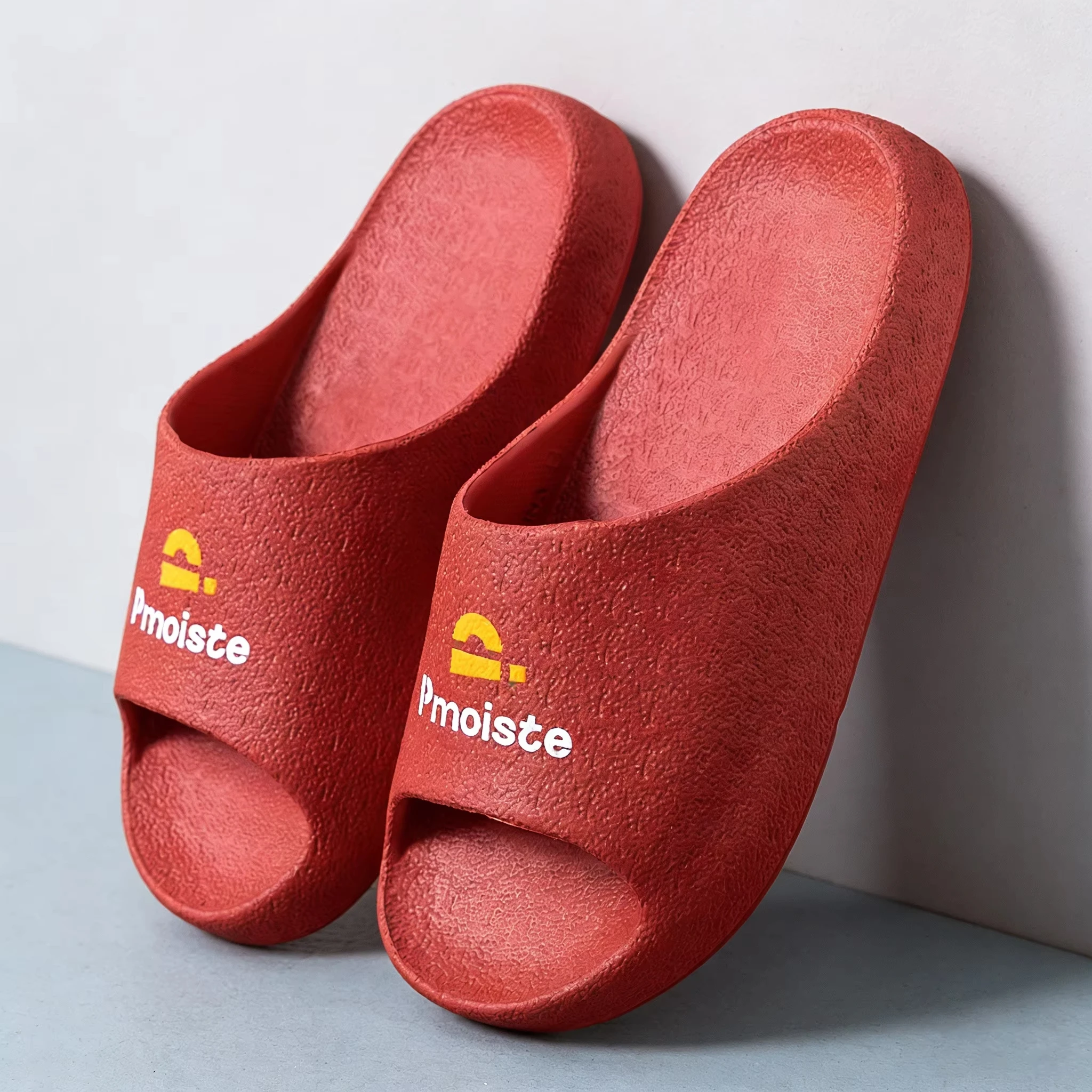 Женские широкие тапочки с каменным узором из материала EVA, мягкие, легкие, удобные, дышащие и подходят для повседневной носки.
Женские широкие тапочки с каменным узором из материала EVA, мягкие, легкие, удобные, дышащие и подходят для повседневной носки.