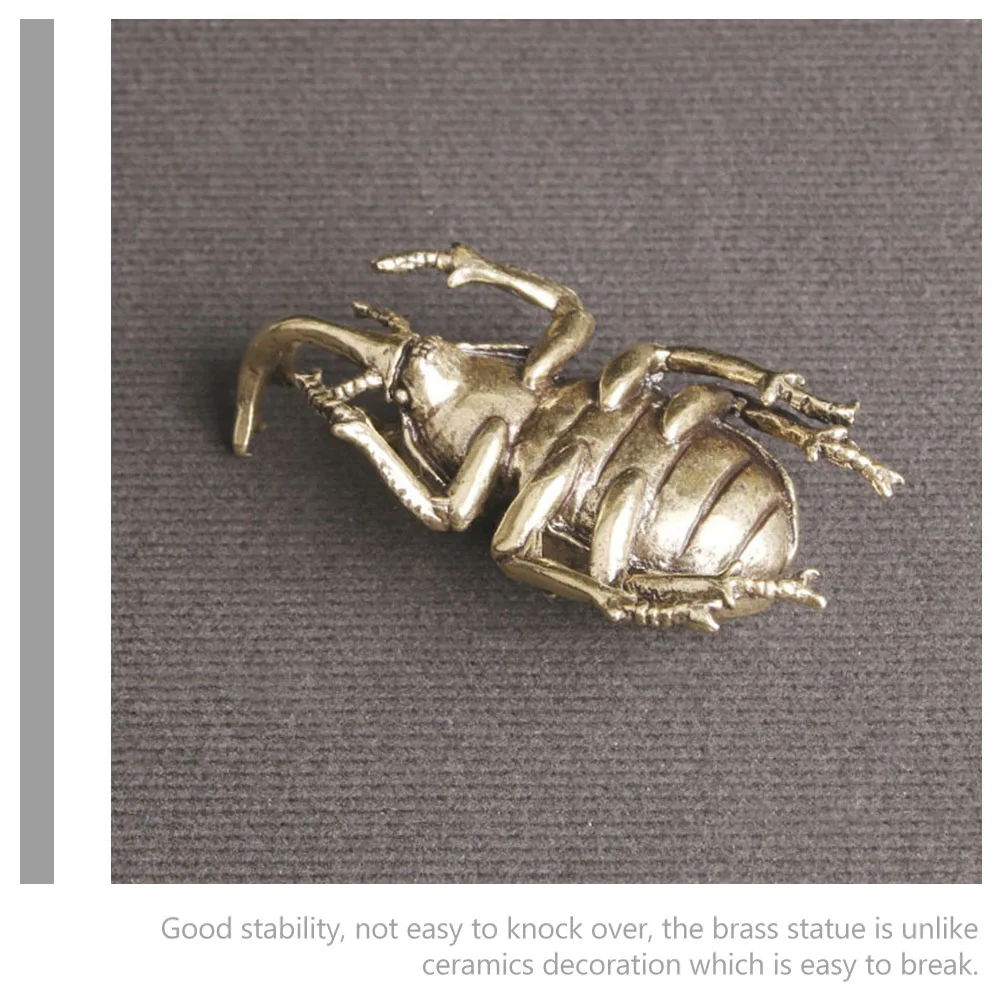 Creative Desktop Ornament Decor Small Retro Statue Mini Brass Beetle Decoration Exquisite Desktop Adornment Brass Beetle 
Creative Desktop Ornament Decor Small Retro Statue Mini Brass Beetle Decoration Exquisite Desktop Adornment Brass Beetle