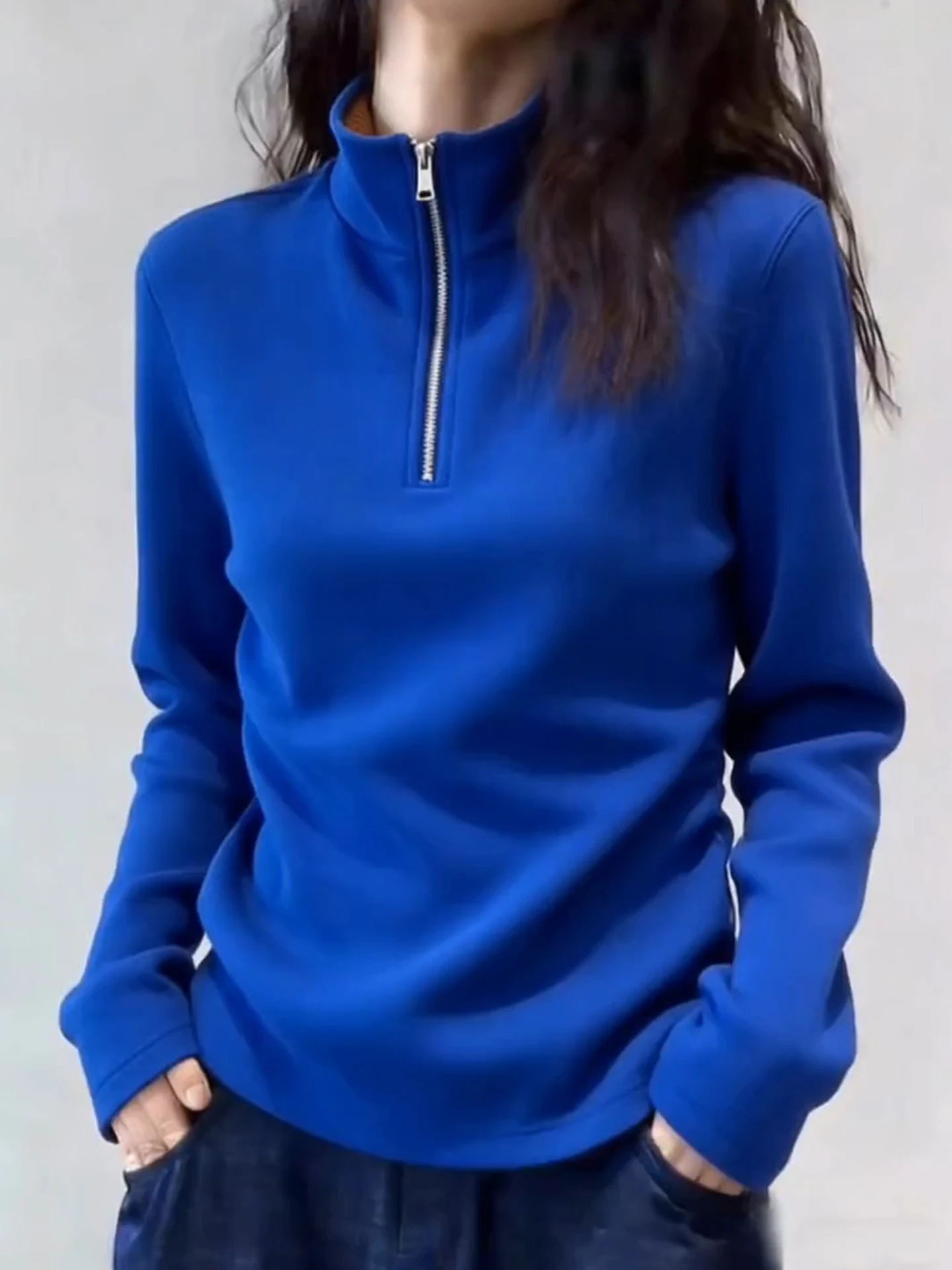 Blue Knitted Long Sleeve Comfortable Base Shirt Half Zip Casual Style Spring Fashion for Younger Feel High End Knitwear
Blue Knitted Long Sleeve Comfortable Base Shirt Half Zip Casual Style Spring Fashion for Younger Feel High End Knitwear