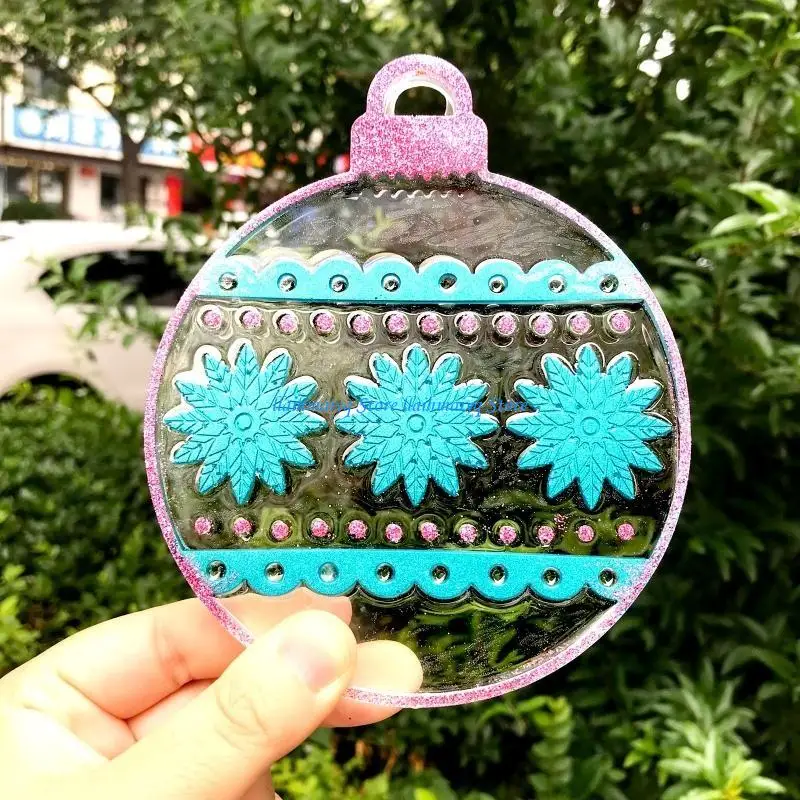 573B Glossy Pendant Resin Molds Christmas Keychain Silicone Mold for Home Decorations
573B Glossy Pendant Resin Molds Christmas Keychain Silicone Mold for Home Decorations