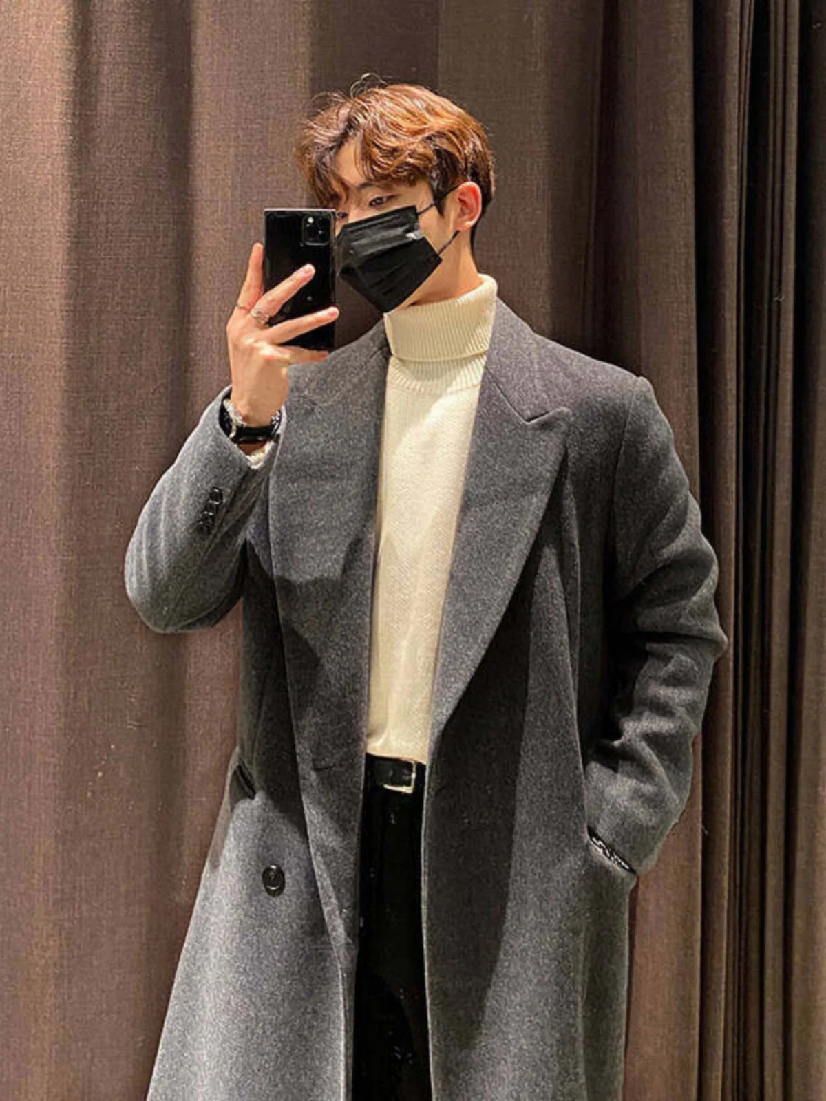 Корейское мужское шерстяное пальто средней длины для осени и зимы, модное молодежное теплое пальто-куртка с длинными рукавами, защищающее от холода
Корейское мужское шерстяное пальто средней длины для осени и зимы, модное молодежное теплое пальто-куртка с длинными рукавами, защищающее от холода