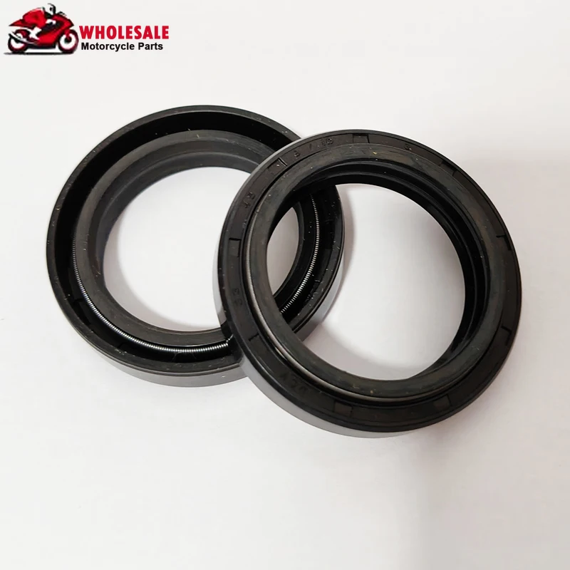 33x45x8/10 Front Fork Oil Seal 33 45 Dust Seal For Yamaha XV125 YZ80 CYGNUS 125 YZF-R125 BW200 SDR200 TW200 SRX250 MAJESTY 250
33x45x8/10 Front Fork Oil Seal 33 45 Dust Seal For Yamaha XV125 YZ80 CYGNUS 125 YZF-R125 BW200 SDR200 TW200 SRX250 MAJESTY 250