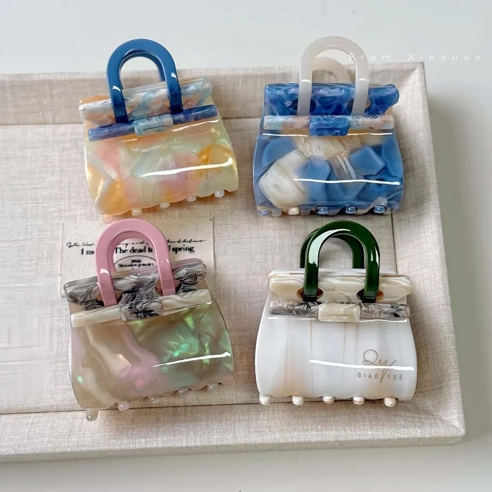 Elegant Handbag Shaped Shark Clip Korean Style Creative Square Hair Claw Headwear Gradient Color Shark Clip Gifts
Elegant Handbag Shaped Shark Clip Korean Style Creative Square Hair Claw Headwear Gradient Color Shark Clip Gifts