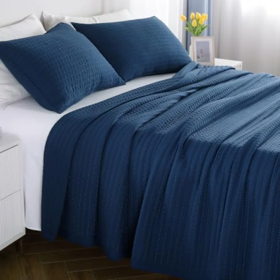 Quilt Set 90"x90" Soft Washed 3-Layer Lightweight Bedspread with Multi-Lock Quilting Minimalist Nordic Bedding All-Season Quilt
Quilt Set 90"x90" Soft Washed 3-Layer Lightweight Bedspread with Multi-Lock Quilting Minimalist Nordic Bedding All-Season Quilt