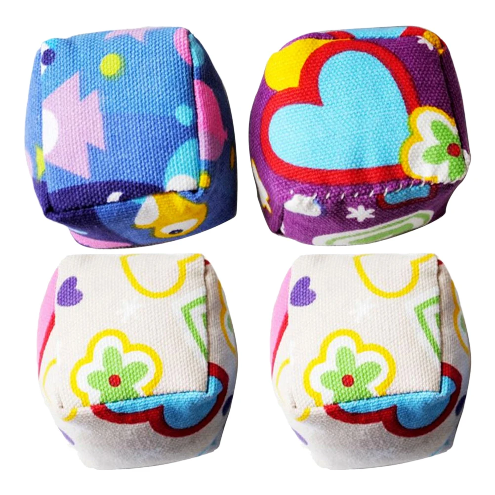 4 Pcs Plastic Sandbag Outdoor Recreation Toys Throwing Soft Random Playthings Portable Sandbags Cloth
4 Pcs Plastic Sandbag Outdoor Recreation Toys Throwing Soft Random Playthings Portable Sandbags Cloth