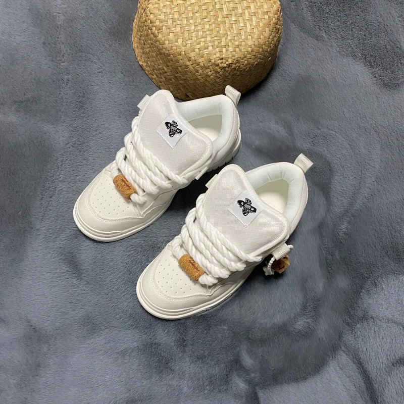 Commuter White Sneakers, Thick-Soled White Loafers, Large Size Men's Shoes, Simple Casual Shoes, Breathable Versatile Casual Sneakers
Commuter White Sneakers, Thick-Soled White Loafers, Large Size Men's Shoes, Simple Casual Shoes, Breathable Versatile Casual Sneakers
