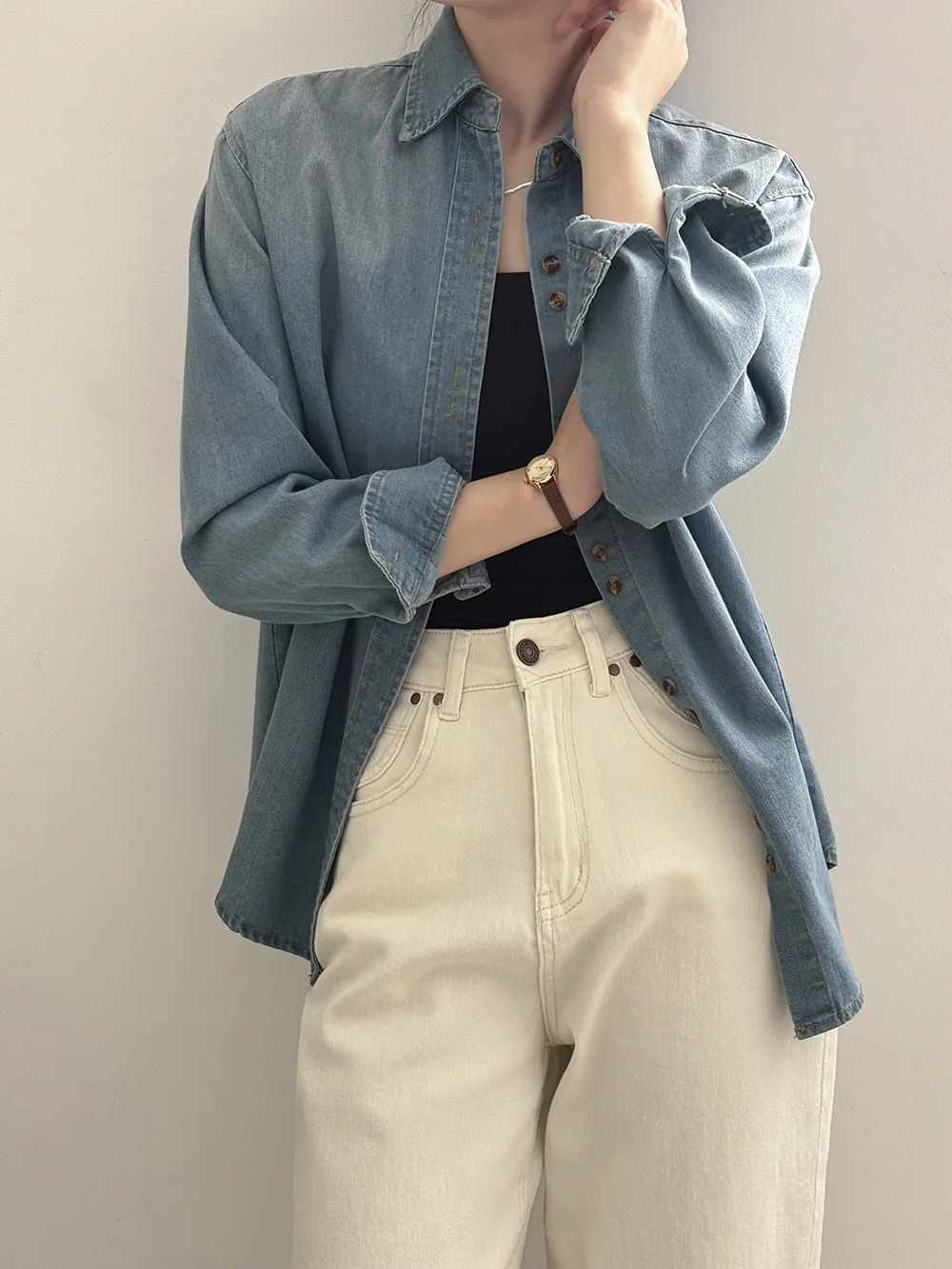 2024 New Women Spring Clothes Turn Down Collar Long Sleeve Women Denim Shirts Loose Style Blouses Tops For Women
2024 New Women Spring Clothes Turn Down Collar Long Sleeve Women Denim Shirts Loose Style Blouses Tops For Women