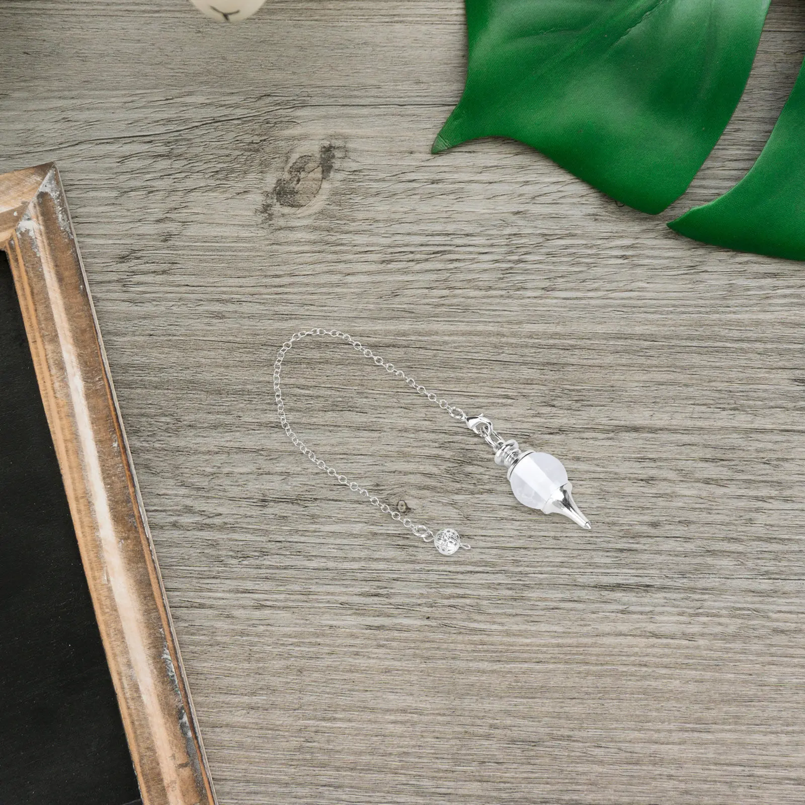 Cone Pendulum Men Women Jewelry Divination Pendant White Crystal Divination Agate Jewelry Fashion Accessory Gift
Cone Pendulum Men Women Jewelry Divination Pendant White Crystal Divination Agate Jewelry Fashion Accessory Gift