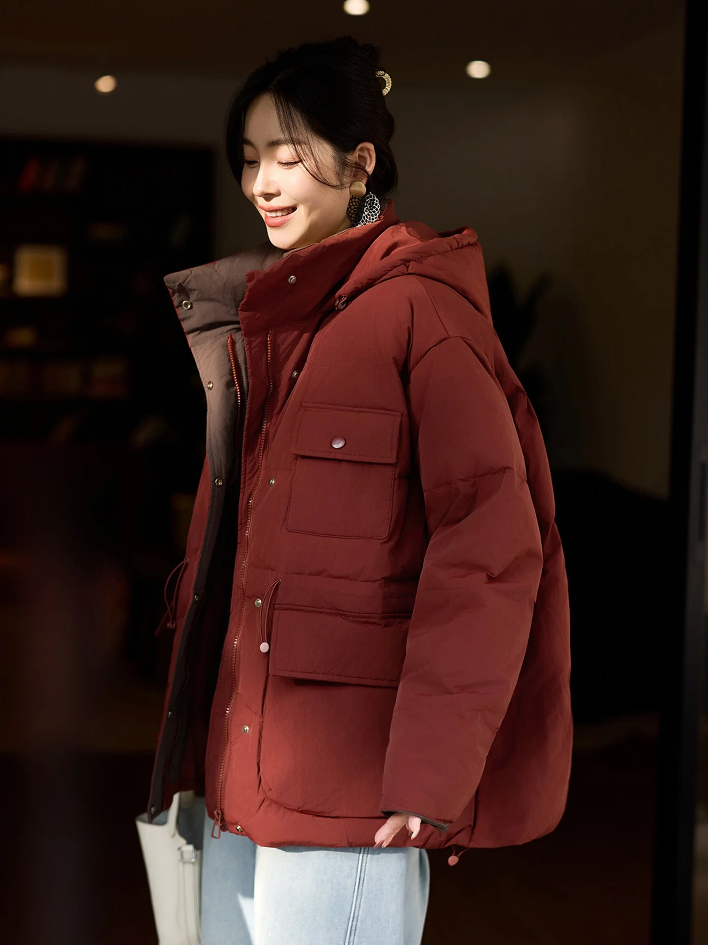 Женская зимняя куртка-пуховик Ele White Du 2025 года, новая модель, большие размеры, уличный стиль, с дизайном, подчеркивающим талию
Женская зимняя куртка-пуховик Ele White Du 2025 года, новая модель, большие размеры, уличный стиль, с дизайном, подчеркивающим талию