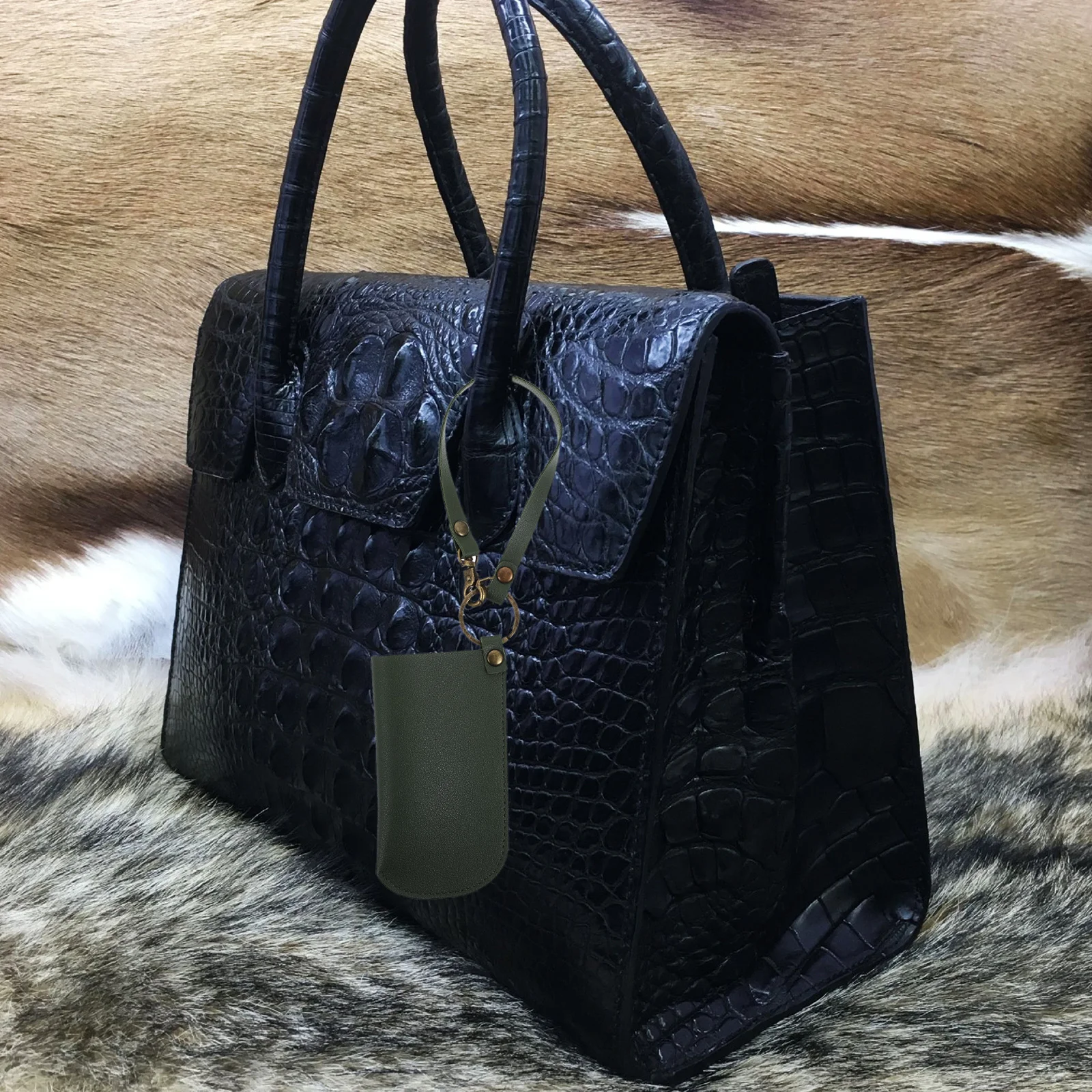 1Pcs Sprayer Bottle Cover 60Ml PU Waterproof Protective Case for Portable Mist Spray with Keychain Holder Olive Green
1Pcs Sprayer Bottle Cover 60Ml PU Waterproof Protective Case for Portable Mist Spray with Keychain Holder Olive Green