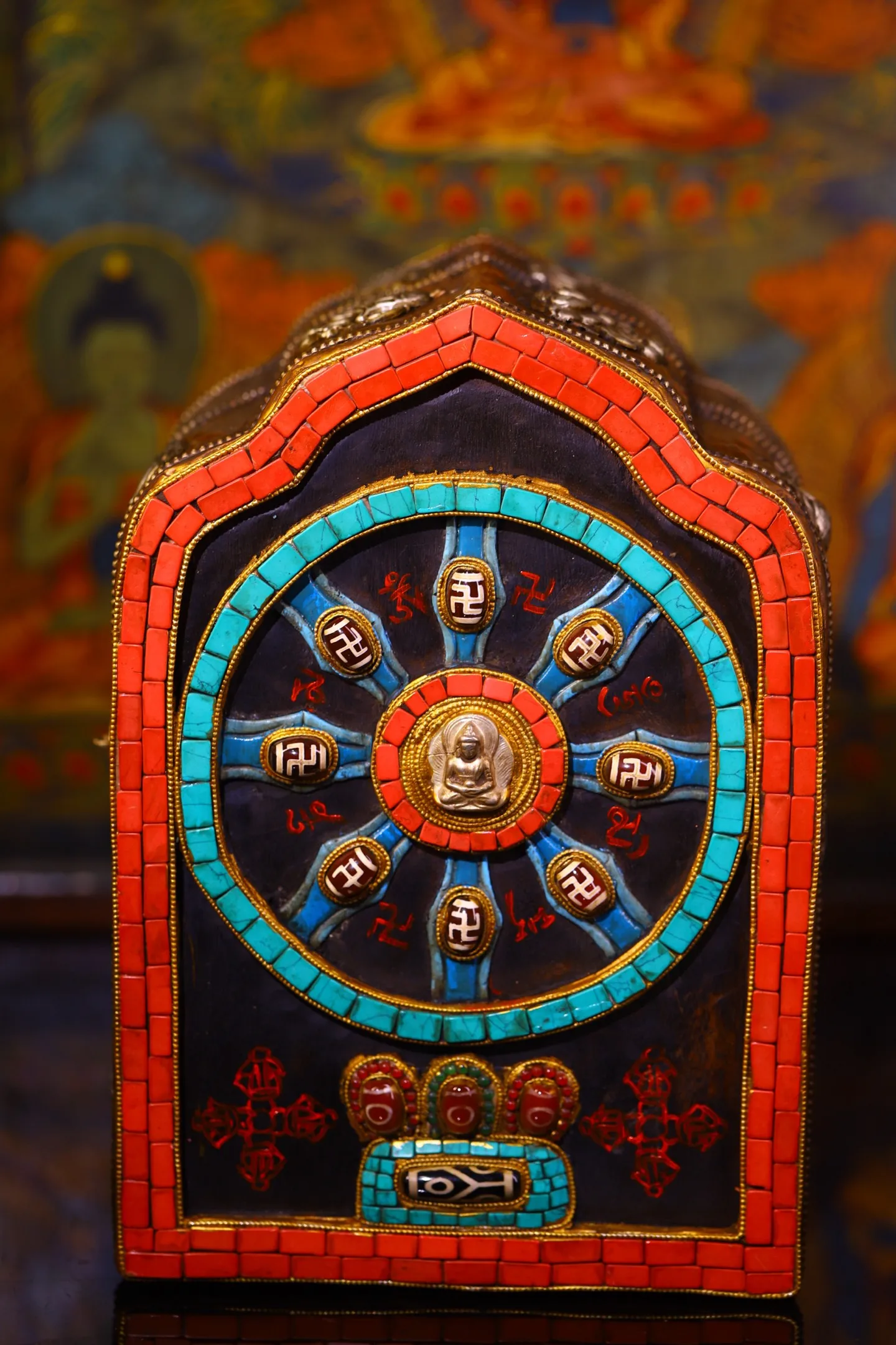 Old Bronze Painted Mosaic Gem gZi Beads Turquoise Scripture pattern Buddha Bell Vajra Amulet Dragon Pattern Bodhi Root Box
Old Bronze Painted Mosaic Gem gZi Beads Turquoise Scripture pattern Buddha Bell Vajra Amulet Dragon Pattern Bodhi Root Box