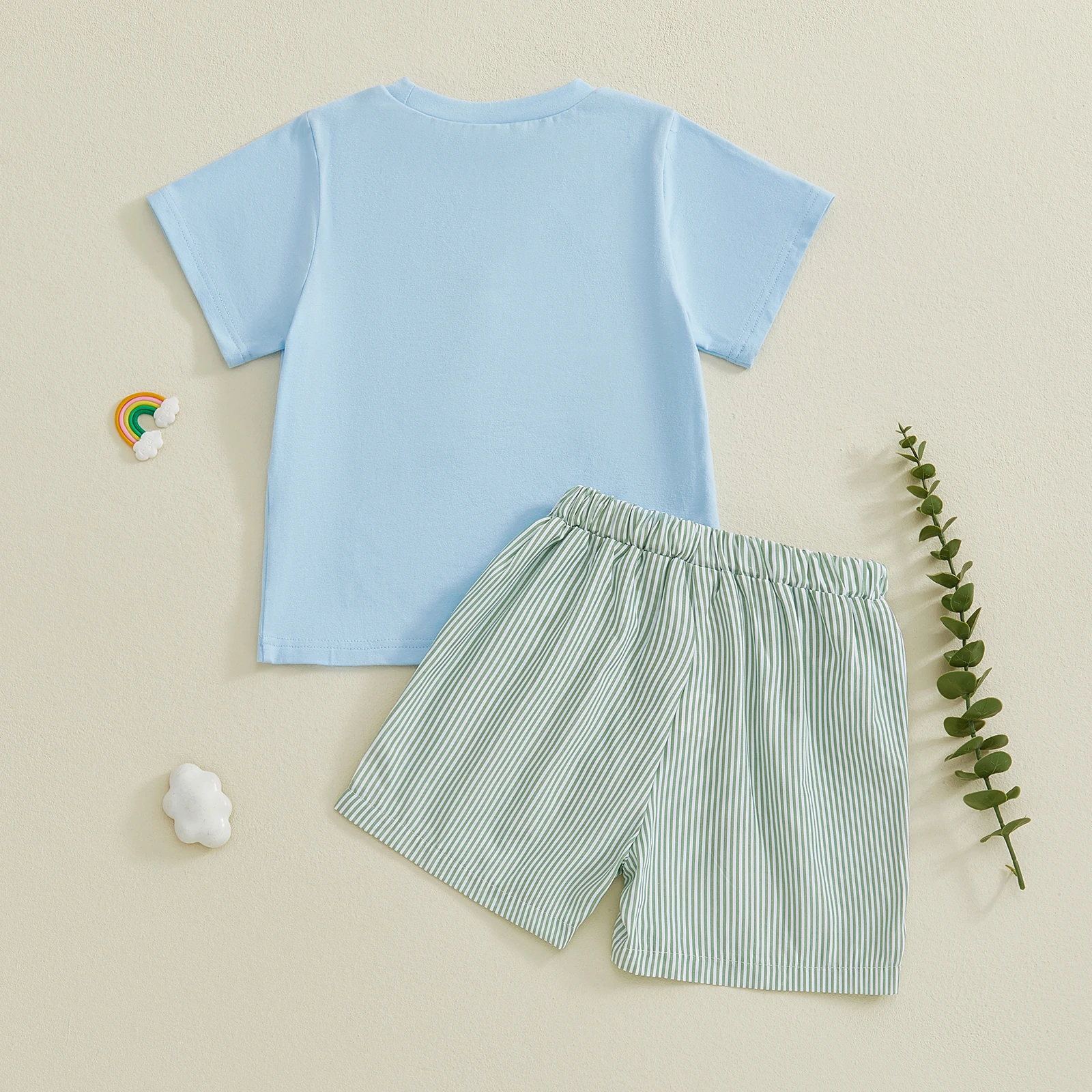 Одежда для гольфа для маленьких мальчиков, футболка с короткими рукавами и полосатые шорты с вышивкой мяча, комплект детской летней одежды из 2 предметов
Одежда для гольфа для маленьких мальчиков, футболка с короткими рукавами и полосатые шорты с вышивкой мяча, комплект детской летней одежды из 2 предметов