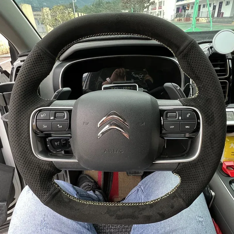 Hand-Stitched Non-Slip suede Car Steering Wheel Cover for Citroen C5 AIRCROSS C4 2017-2023 car Accessories 
Hand-Stitched Non-Slip suede Car Steering Wheel Cover for Citroen C5 AIRCROSS C4 2017-2023 car Accessories