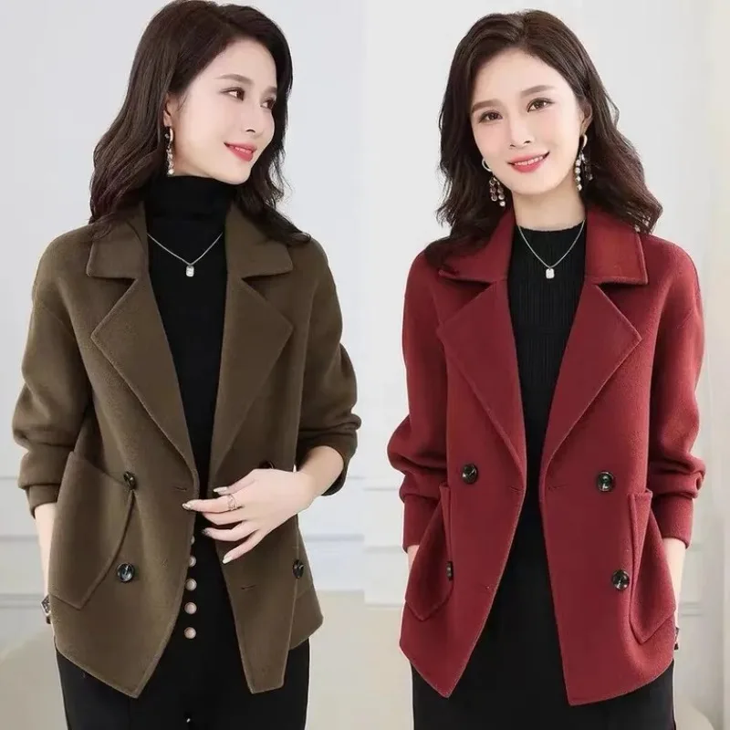 Winter Women Coat Warm Casual Woolen Jacket Autumn and Winter Thickened Short Top
Winter Women Coat Warm Casual Woolen Jacket Autumn and Winter Thickened Short Top