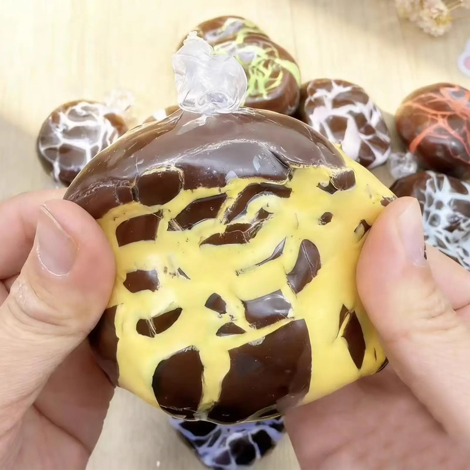 Мячики-антистресс с медленным отскоком, с восковым покрытием, дизайн «Хрустящий шоколад», мягкие, для детей, взрослых, подростков, успокаивающие, для вечеринок
Мячики-антистресс с медленным отскоком, с восковым покрытием, дизайн «Хрустящий шоколад», мягкие, для детей, взрослых, подростков, успокаивающие, для вечеринок