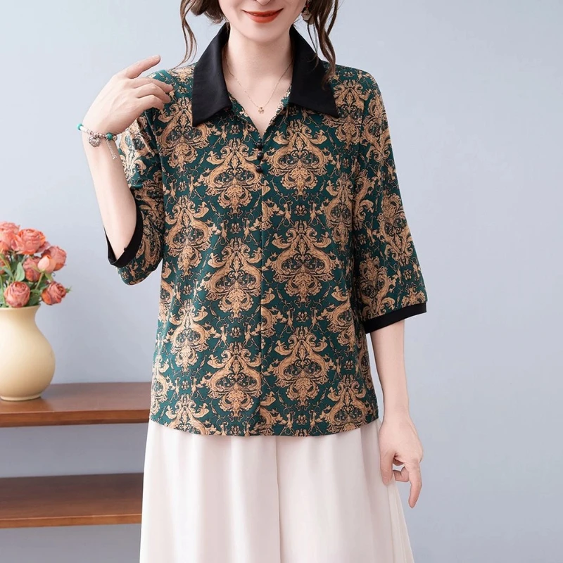 Floral Ladies New Style Spliced Lapel Button Printed Casual Versatile Fashion Short-sleeved Shirt
Floral Ladies New Style Spliced Lapel Button Printed Casual Versatile Fashion Short-sleeved Shirt