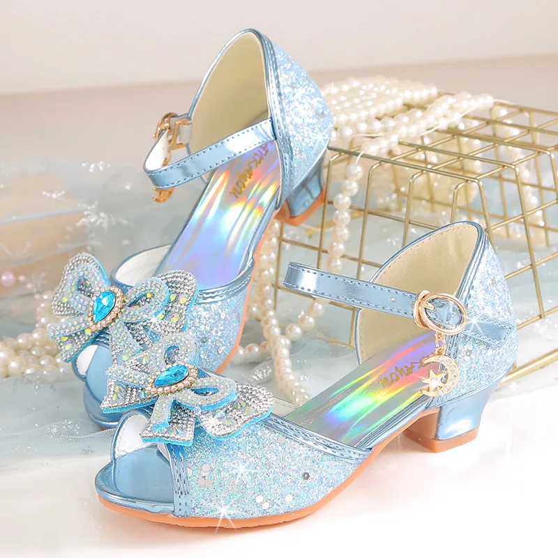 2023 New Girls' Rhinestone Sandals Girls' Crystal High Heels Summer Fashion Children's Princess Shoes
2023 New Girls' Rhinestone Sandals Girls' Crystal High Heels Summer Fashion Children's Princess Shoes
