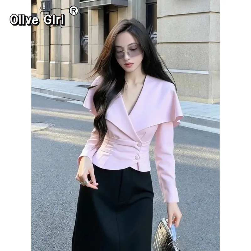 Блузка-накидка Olivegirl Pink Cape 2026: Элегантная, прочная рубашка с длинным рукавом для конференций, топ с завышенной талией, высококачественная модель
Блузка-накидка Olivegirl Pink Cape 2026: Элегантная, прочная рубашка с длинным рукавом для конференций, топ с завышенной талией, высококачественная модель