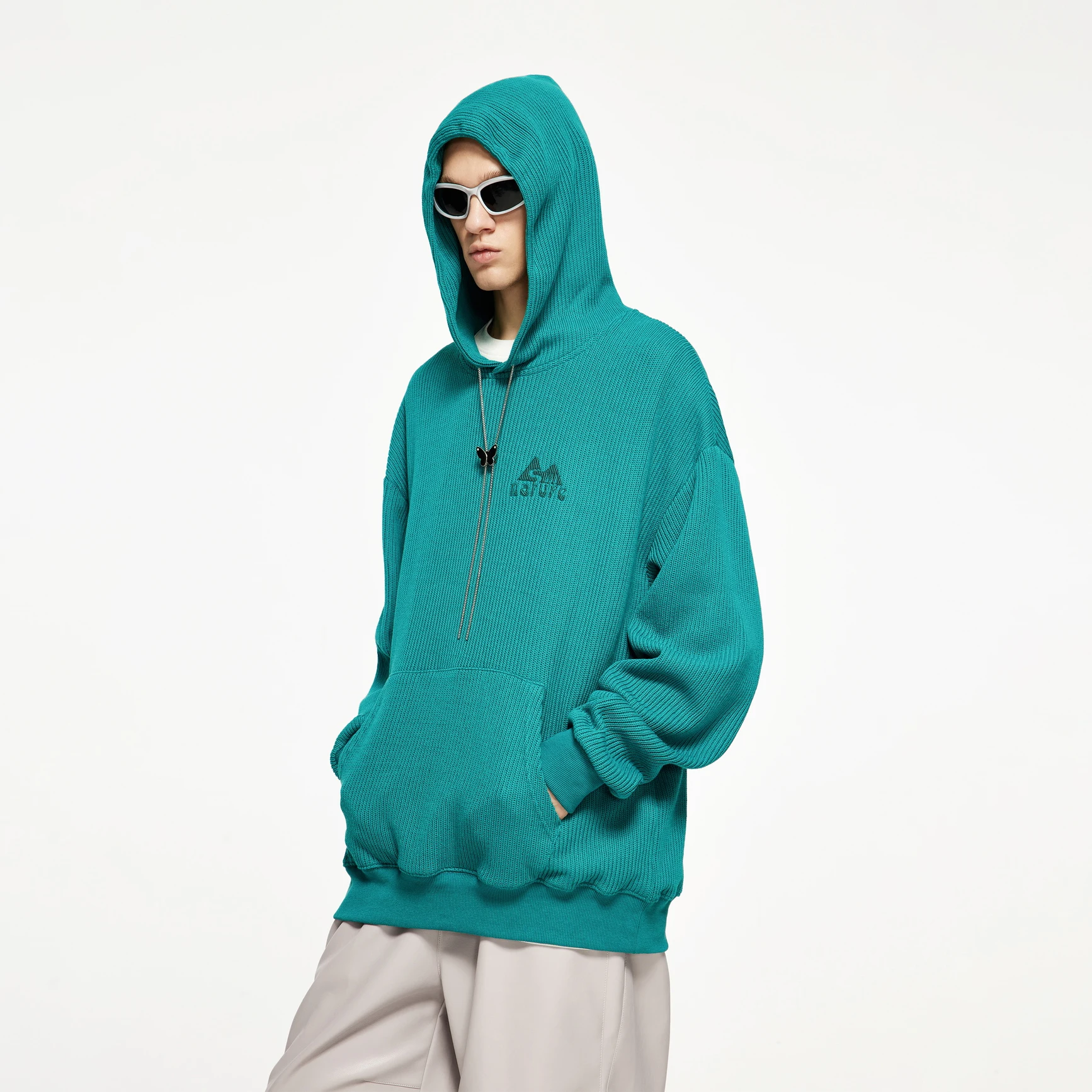 Светящаяся коробка, 2025AW, тяжелая, 380 г, текстурированная вязаная толстовка с вышивкой, универсальная толстовка большого размера, длинная све, молодежная мода
Светящаяся коробка, 2025AW, тяжелая, 380 г, текстурированная вязаная толстовка с вышивкой, универсальная толстовка большого размера, длинная све, молодежная мода