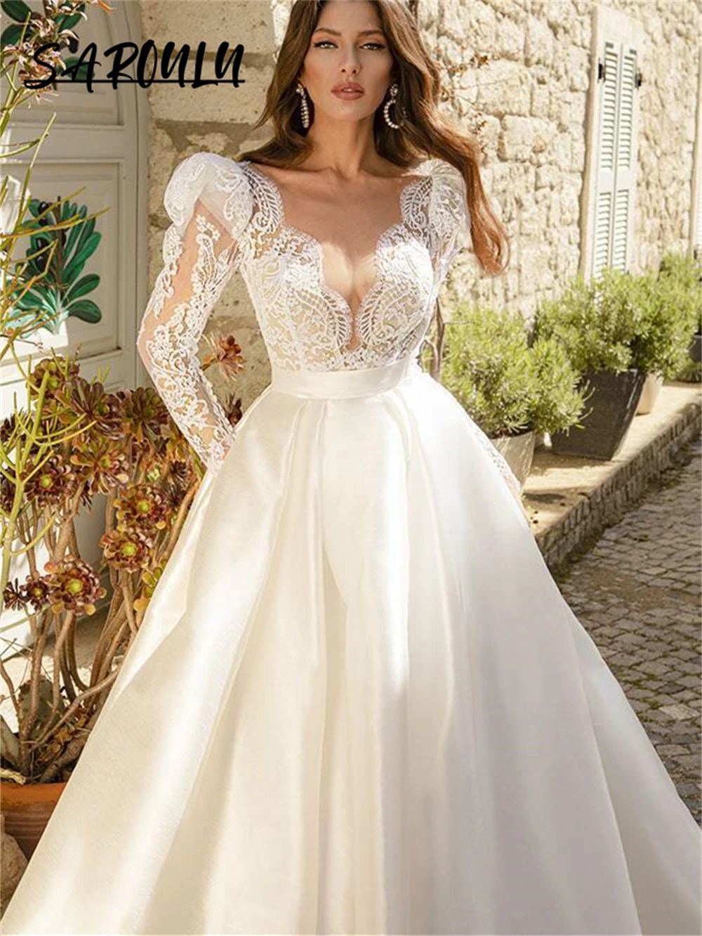 Princess Long Puff Sleeves Ballgown Wedding Dress Lace With Satin Skirt Backless Long Train Custom Made Bridal Gown Bride Dresse
Princess Long Puff Sleeves Ballgown Wedding Dress Lace With Satin Skirt Backless Long Train Custom Made Bridal Gown Bride Dresse