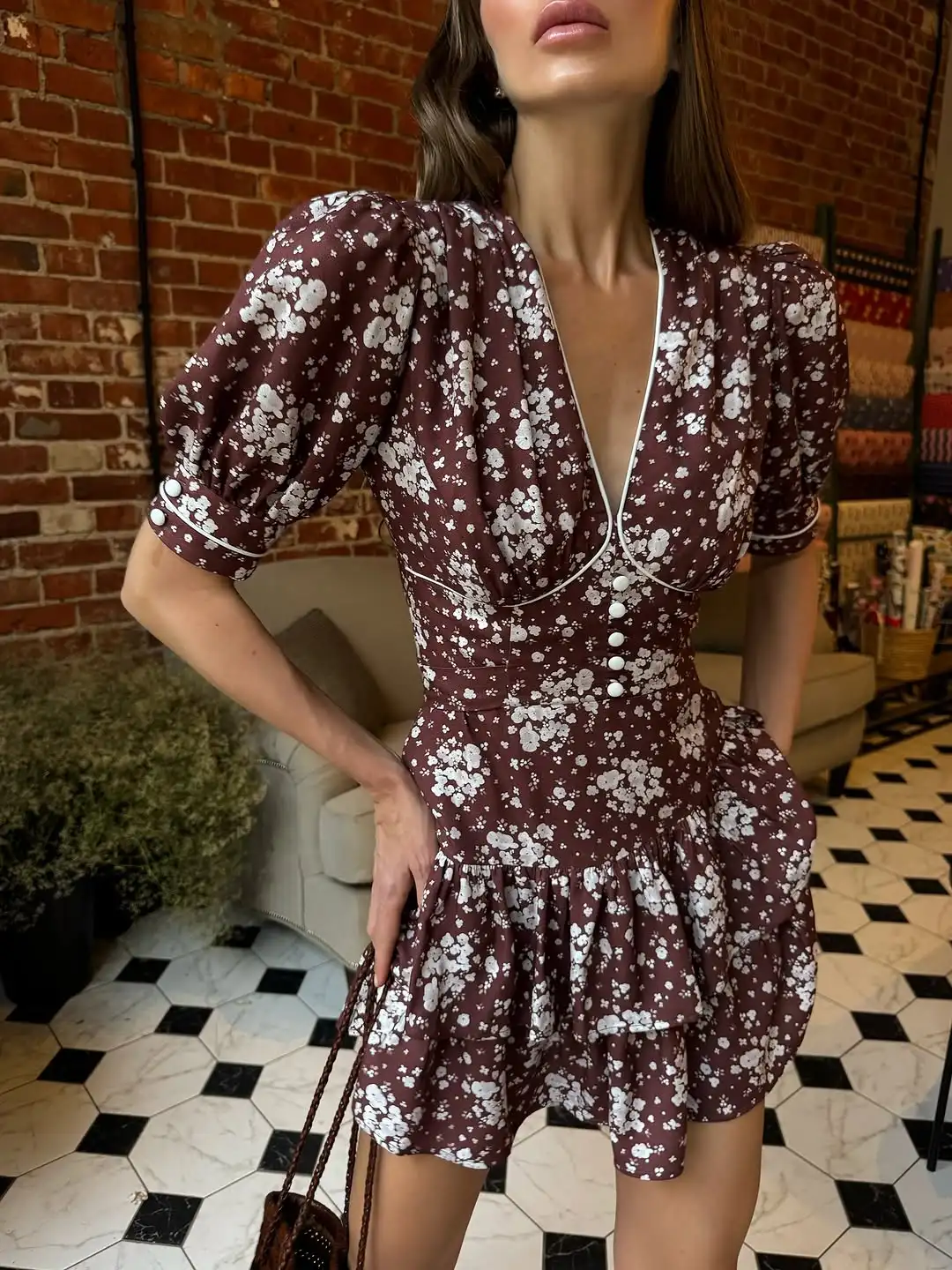Women Printed V-neck Mini Dress Sexy A-line Short Sleeved Bodycon Pleated Party Dresses 2026 Lady Spring Summer Vacation Outfits
Women Printed V-neck Mini Dress Sexy A-line Short Sleeved Bodycon Pleated Party Dresses 2026 Lady Spring Summer Vacation Outfits