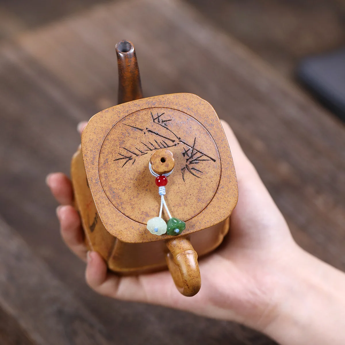 Handmade Yixing Purple Clay Pot Famous Ore Keel Sand High Temperature Firewood Burning Bamboo Square Teapot Ball Hole 250C
Handmade Yixing Purple Clay Pot Famous Ore Keel Sand High Temperature Firewood Burning Bamboo Square Teapot Ball Hole 250C