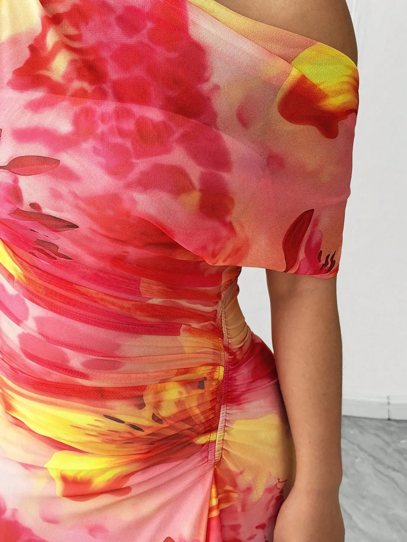 Elegant Off-Shoulder Floral Print Maxi Dress For Women Party Prom Gown
Elegant Off-Shoulder Floral Print Maxi Dress For Women Party Prom Gown