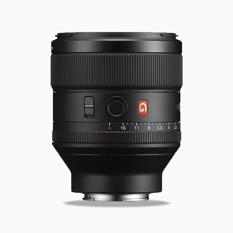 Full frame size portrait prime camera lens
Full frame size portrait prime camera lens