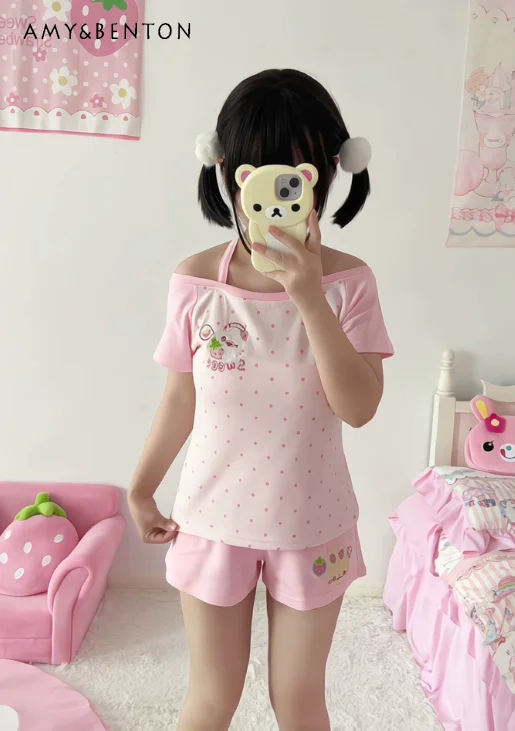 Sweet Pink Cartoon Cat Strawberry Embroidery Polka Dot Off Shoulder Short Sleeve T-shirt Drawstring Pocket Shorts Two Piece Set
Sweet Pink Cartoon Cat Strawberry Embroidery Polka Dot Off Shoulder Short Sleeve T-shirt Drawstring Pocket Shorts Two Piece Set