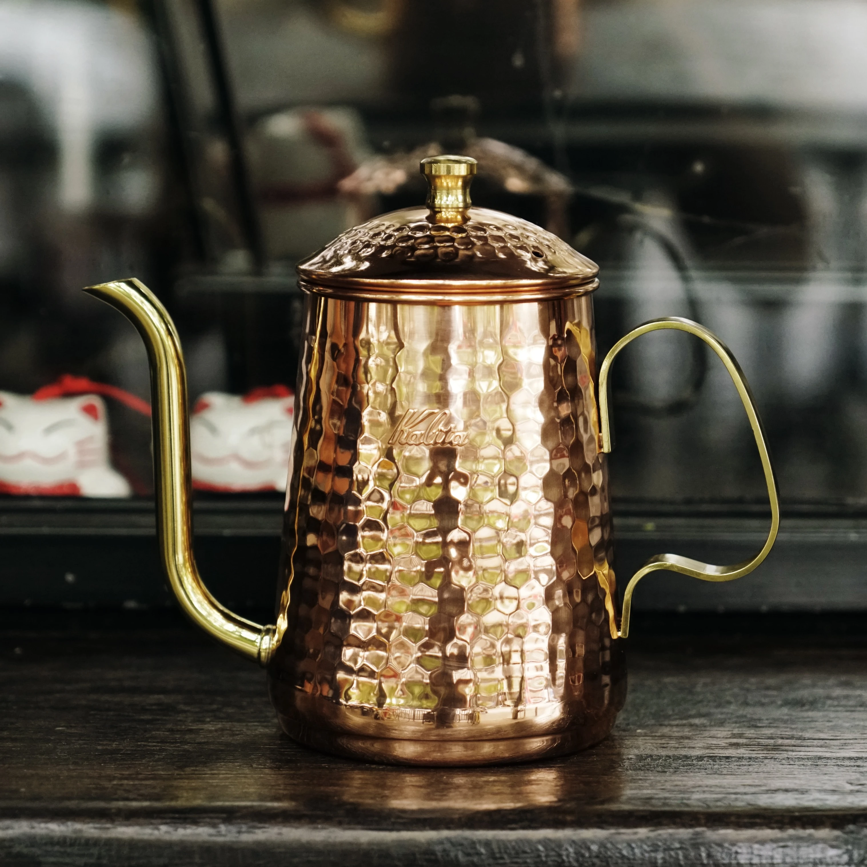 Медная капельница для кофе Kalita, классический японский узор ручного молотка, медный чайник в стиле ретро
Медная капельница для кофе Kalita, классический японский узор ручного молотка, медный чайник в стиле ретро