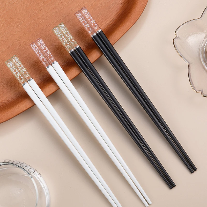 One Pair Cherry Blossom Chopsticks Kitchen Dining Tableware High Temperature Resistant Non-slip Japanese Style Chopsticks
One Pair Cherry Blossom Chopsticks Kitchen Dining Tableware High Temperature Resistant Non-slip Japanese Style Chopsticks
