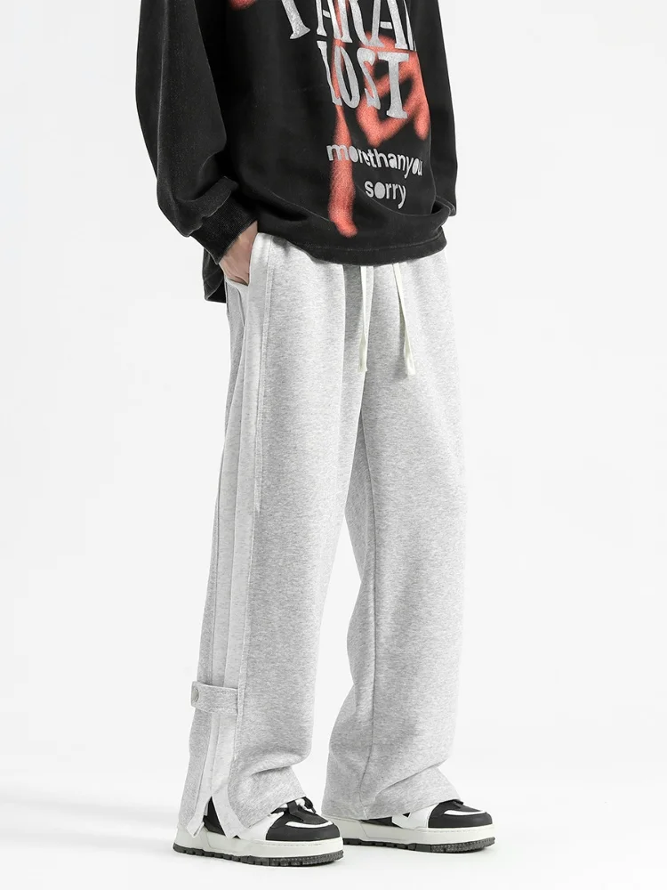 American High Street Men's Loose Wide Leg Pants Drapey Straight Cut Sports Sweatpants Slit Floor-Length Trousers
American High Street Men's Loose Wide Leg Pants Drapey Straight Cut Sports Sweatpants Slit Floor-Length Trousers