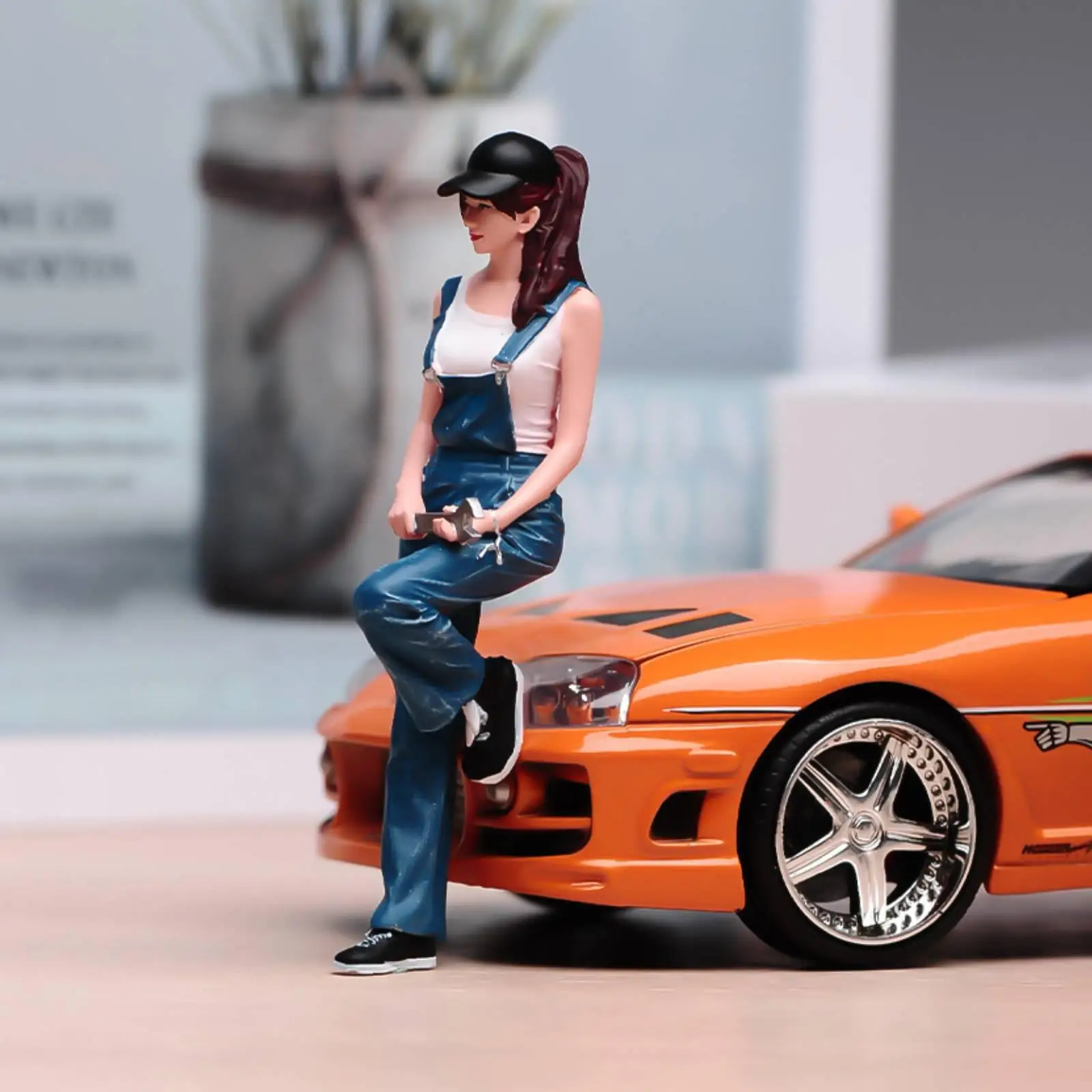 1:24 Girl Mechanic Model Mini Female Auto Repair Specialist Tiny People Figurine 3D Character Models for Desktop Decoration
1:24 Girl Mechanic Model Mini Female Auto Repair Specialist Tiny People Figurine 3D Character Models for Desktop Decoration