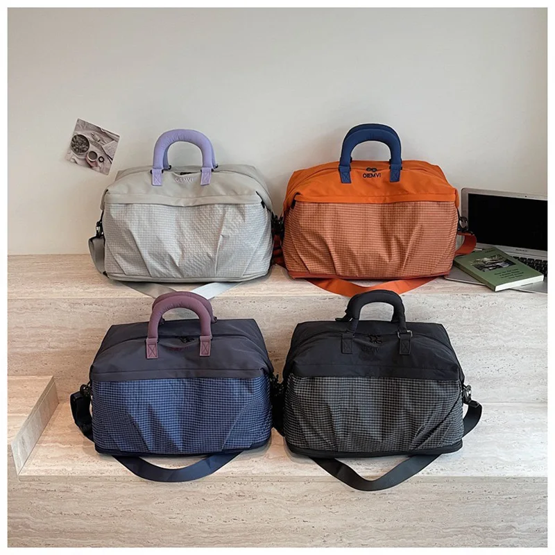 CLAREGQI Unisex Color Block Travel Duffle Bag With Detachable Shoulder Strap Multi Grid Pattern Weekend Overnight Bag Portable
CLAREGQI Unisex Color Block Travel Duffle Bag With Detachable Shoulder Strap Multi Grid Pattern Weekend Overnight Bag Portable