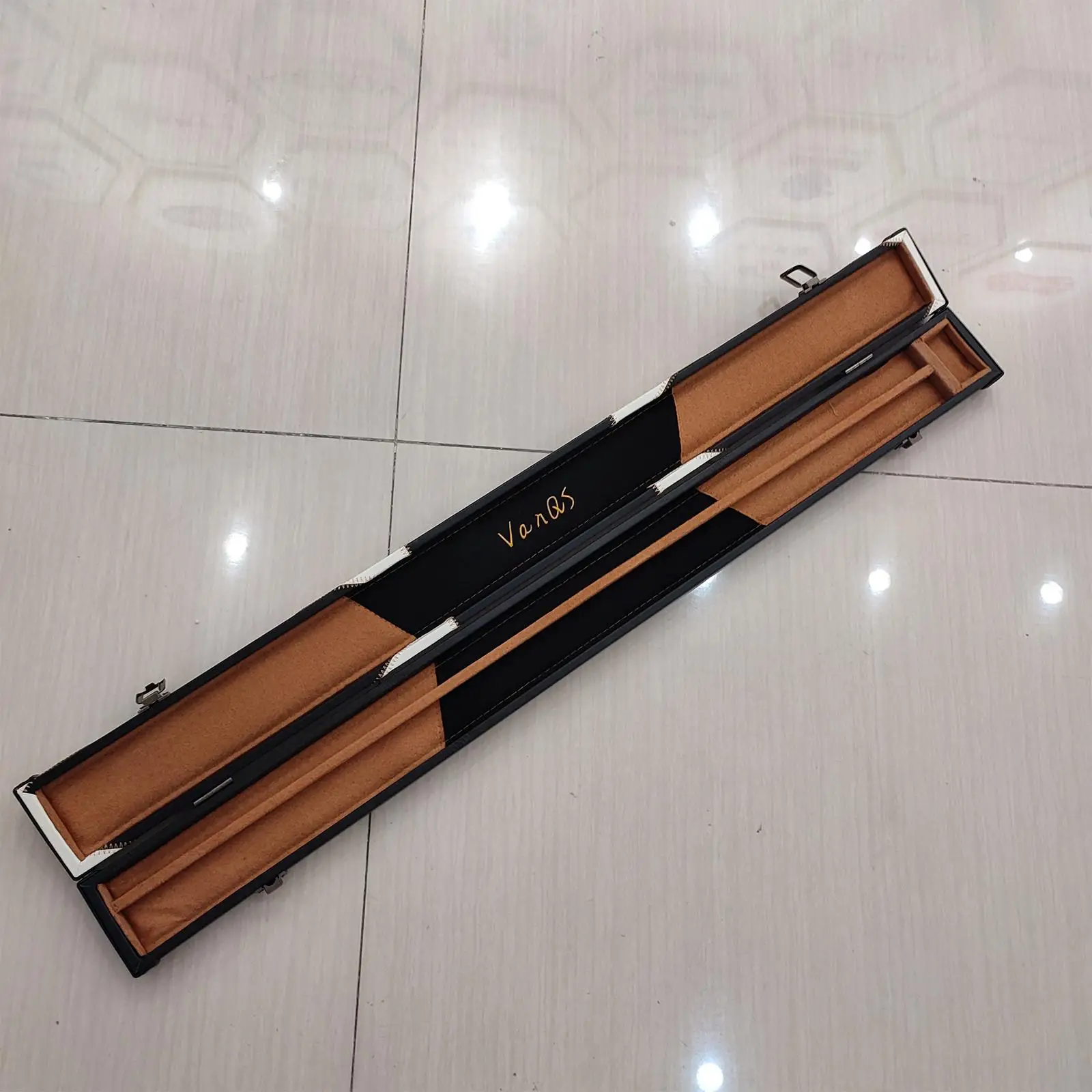 Snooker Training Cue Case Billiard Stick Organizer PU Leather Portable Waterproof Handbag for Club Supplies and Accessories
Snooker Training Cue Case Billiard Stick Organizer PU Leather Portable Waterproof Handbag for Club Supplies and Accessories