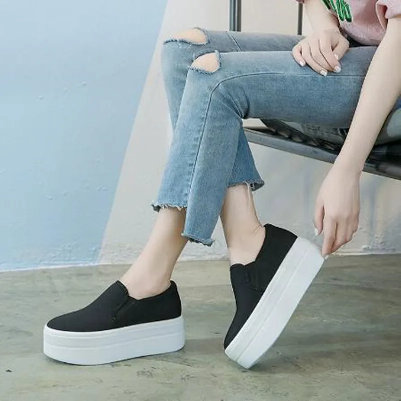2026 New Women Platform Canvas Shoes Flats Woman Casual Sneakers Girls Student Thick Soled Loafers Ladies Slip on Tenis De Mujer
2026 New Women Platform Canvas Shoes Flats Woman Casual Sneakers Girls Student Thick Soled Loafers Ladies Slip on Tenis De Mujer