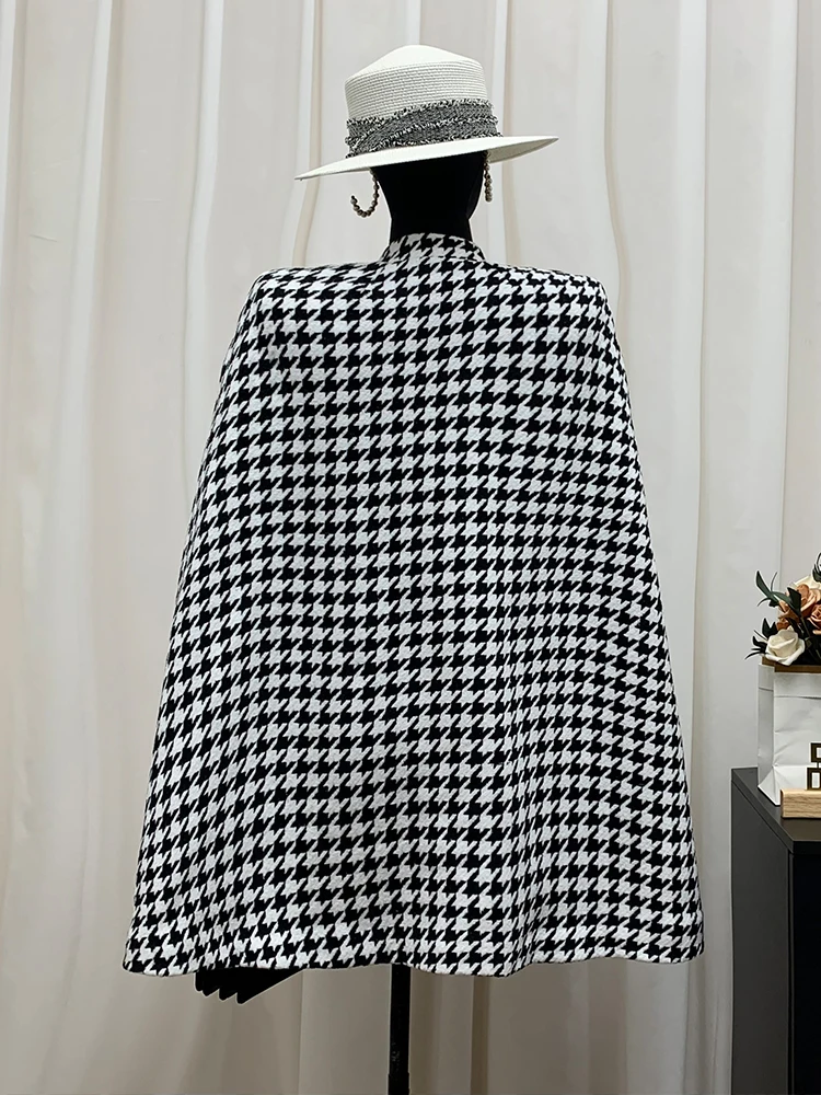 Pinno 2025 New Thiened Cotton Plaid oulder awl Cote Stand Collar Warm Woolen Outerwear Korean Sle Loose Fit Coat
Pinno 2025 New Thiened Cotton Plaid oulder awl Cote Stand Collar Warm Woolen Outerwear Korean Sle Loose Fit Coat
