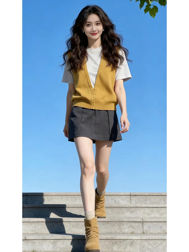 Summer Fashion Sensation Women's Short Sleeve Knitted Set High Waist Skirt Casual Style Comfortable Fit mid Weight Knitwear
Summer Fashion Sensation Women's Short Sleeve Knitted Set High Waist Skirt Casual Style Comfortable Fit mid Weight Knitwear