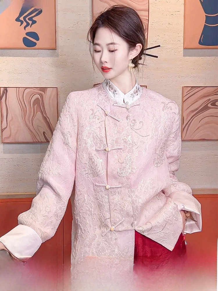 Pink Emed Gold Leather New Chinese Sle Silk Women's Top round Ne Long Sve Button ort Outerwear
Pink Emed Gold Leather New Chinese Sle Silk Women's Top round Ne Long Sve Button ort Outerwear