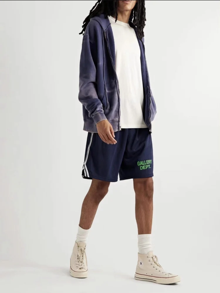 Американские повседневные свободные мужские шорты с буквенным принтом, парные летние удобные прямые хлопковые брюки
Американские повседневные свободные мужские шорты с буквенным принтом, парные летние удобные прямые хлопковые брюки