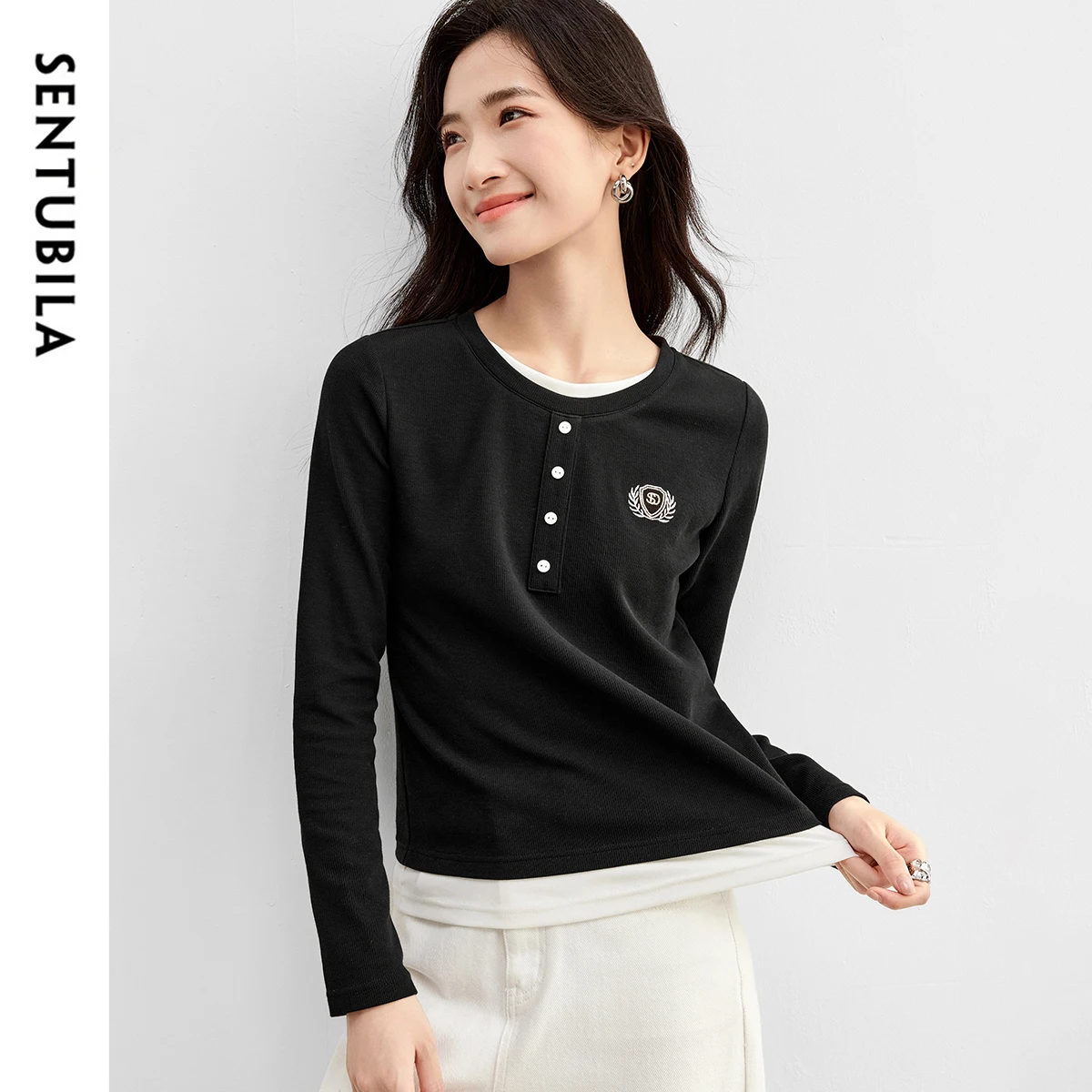 SENTUBILA Cotton Knitted T-shirt for Women 2025 Spring Commute Patchwork Spliced Preppy Style 2 in 1 Pullovers Tees 151T58620
SENTUBILA Cotton Knitted T-shirt for Women 2025 Spring Commute Patchwork Spliced Preppy Style 2 in 1 Pullovers Tees 151T58620