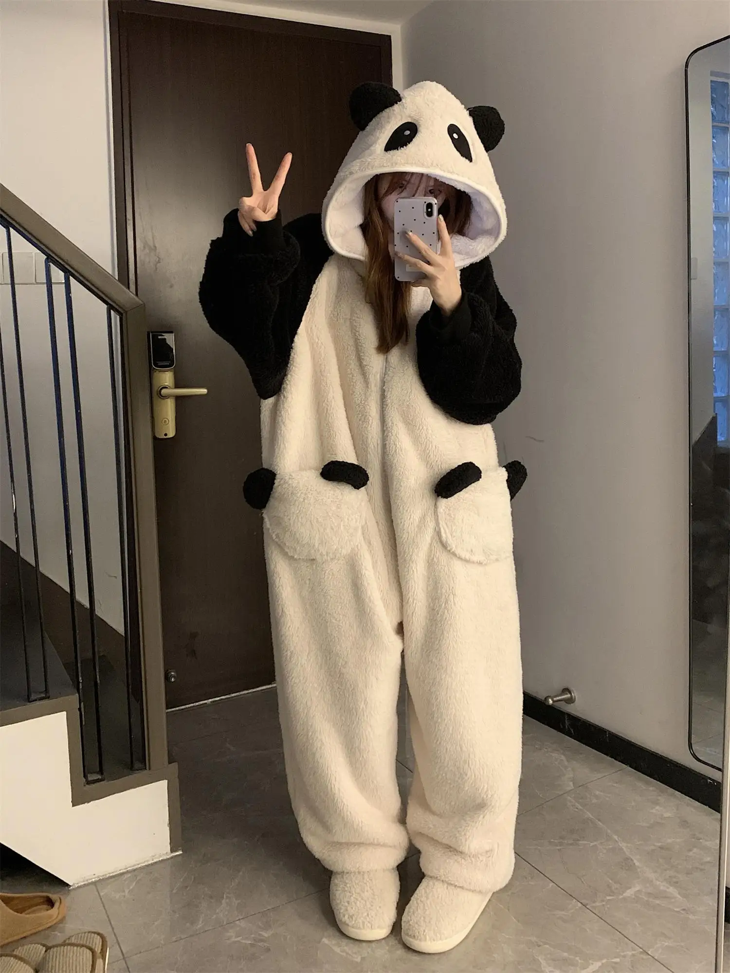 plus Size Coral Fce Pajamas Women's Winter Thiened Cute Panda Design Long Sve Long Pants Hooded Spwear Home Clothes
plus Size Coral Fce Pajamas Women's Winter Thiened Cute Panda Design Long Sve Long Pants Hooded Spwear Home Clothes