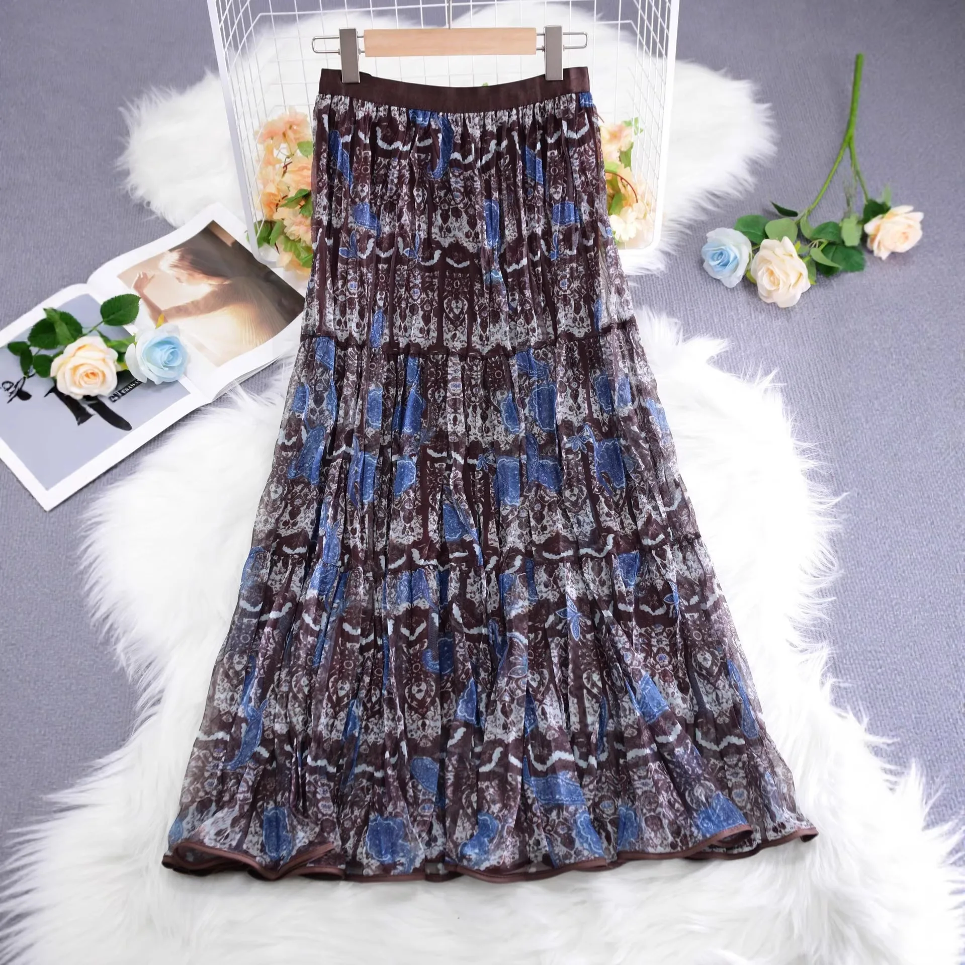 Моющаяся юбка с высокой талией и принтом, женская свободная длинная юбка, новый весенний сезон, китайский этнический сценический костюм
Моющаяся юбка с высокой талией и принтом, женская свободная длинная юбка, новый весенний сезон, китайский этнический сценический костюм