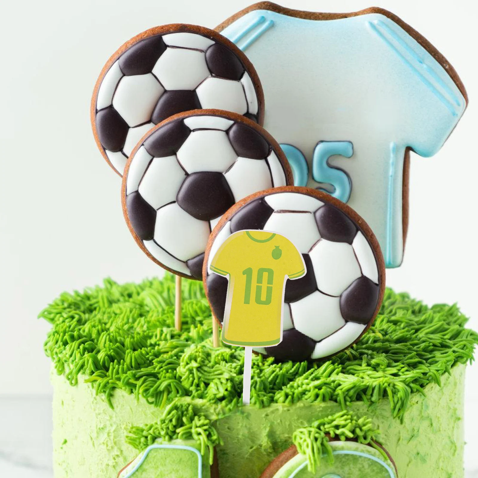 40pcs Soccer Cake Toppers Football Cupcake Picks Party Decorations Sports Ball Dessert Supplies Kitchen Accessories 
40pcs Soccer Cake Toppers Football Cupcake Picks Party Decorations Sports Ball Dessert Supplies Kitchen Accessories