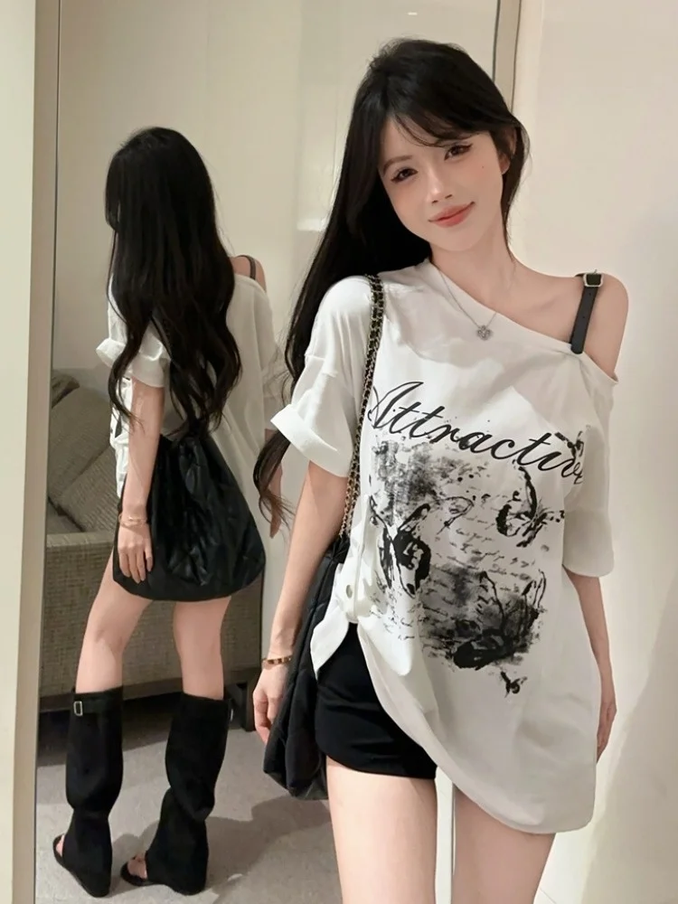 American Style Spicy Girl Print Design Short Sleeve T-Shirt Women's Oblique Collar Belt Single Shoulder Mid-Length Versatile Top
American Style Spicy Girl Print Design Short Sleeve T-Shirt Women's Oblique Collar Belt Single Shoulder Mid-Length Versatile Top