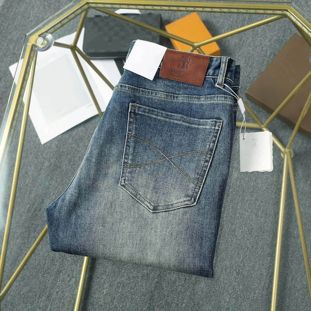 BLLIYOSS Old Money 2024 Autumn Winter Jeans Men New Elastic Straight long Slim Fit Feet pants Customized leather label Italia
BLLIYOSS Old Money 2024 Autumn Winter Jeans Men New Elastic Straight long Slim Fit Feet pants Customized leather label Italia