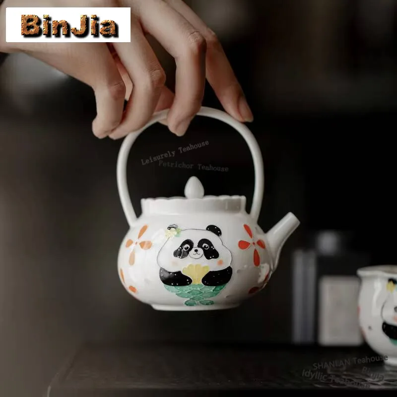 125 мл бутик, нарисованный вручную чайник с милой пандой, креативный горшок с высокой ручкой и отверстием для фильтра, чайник, чайная посуда, подарок
125 мл бутик, нарисованный вручную чайник с милой пандой, креативный горшок с высокой ручкой и отверстием для фильтра, чайник, чайная посуда, подарок