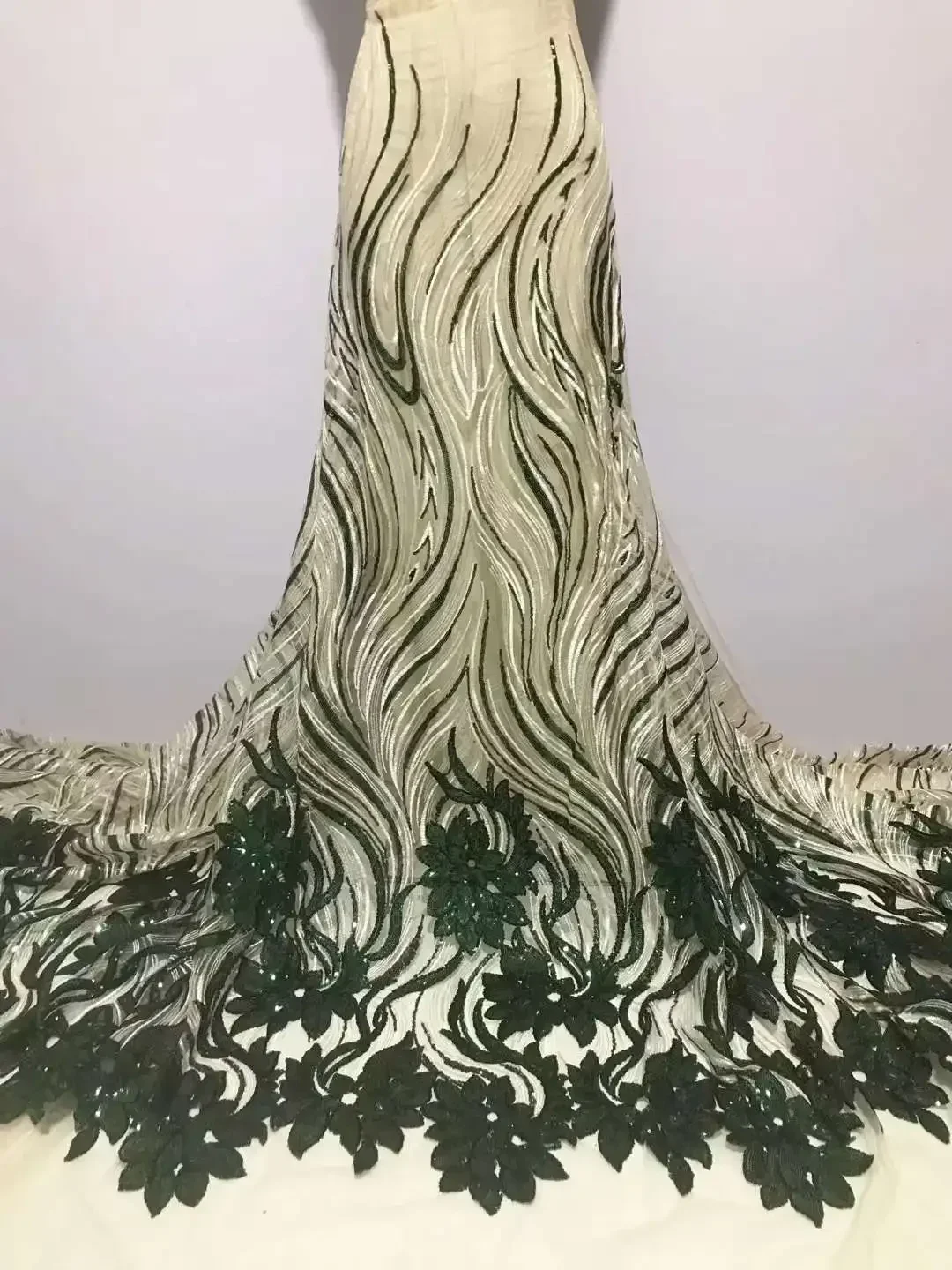 African Lace Fabric Flower 2025 High Quality Sequin Sequin Evening Dress Latest Gold Lace 5 Yards Uk London Embroidery Net Tulle
African Lace Fabric Flower 2025 High Quality Sequin Sequin Evening Dress Latest Gold Lace 5 Yards Uk London Embroidery Net Tulle