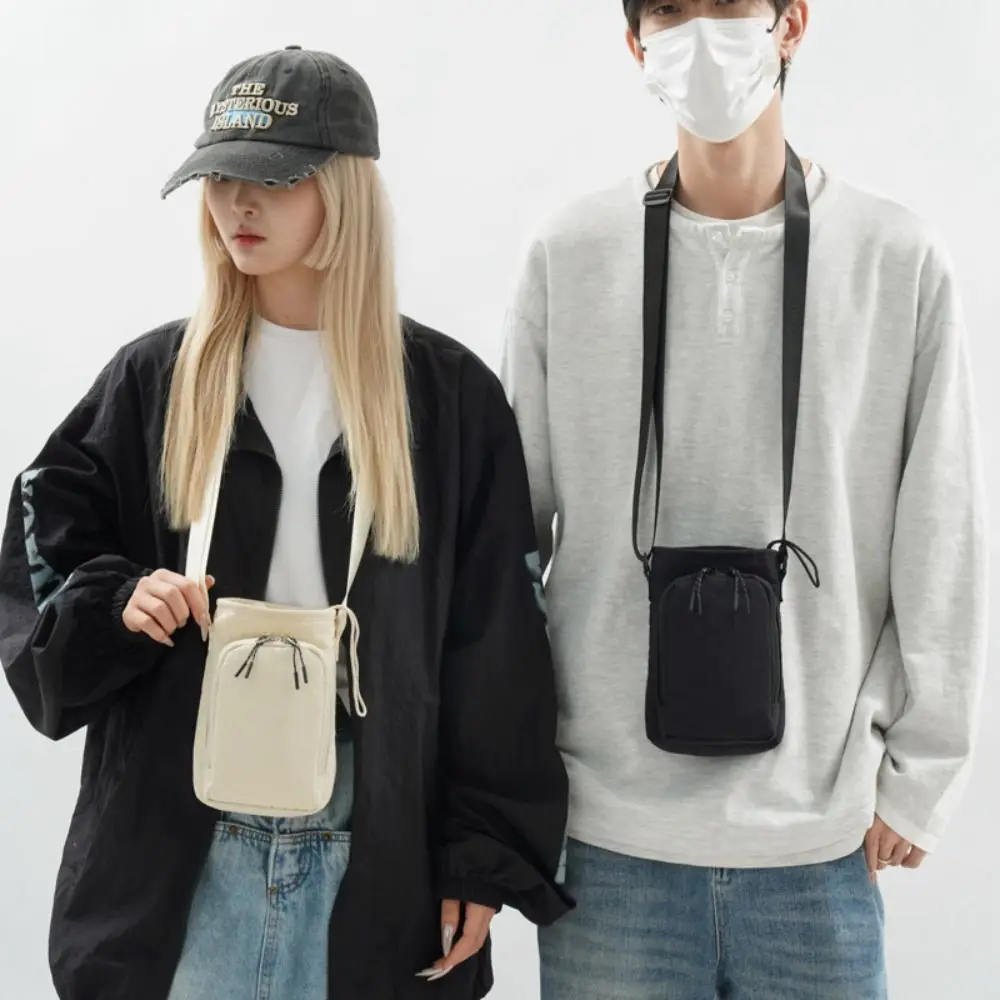 Shoulder Strap Water Bottle Carrier Bag Waterproof Front Pocket Crossbody Water Bottle Purse Large Opening Drawstring Open Top
Shoulder Strap Water Bottle Carrier Bag Waterproof Front Pocket Crossbody Water Bottle Purse Large Opening Drawstring Open Top
